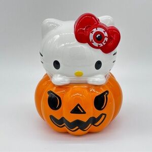 NEW!!! Sanrio Hello Kitty Fall Pumpkin Sculpted Ceramic Cookie Jar.